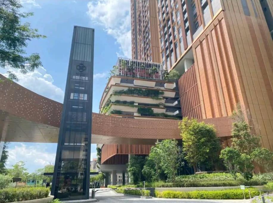 The Stylish 1BR With Gorgeous Infinity pool