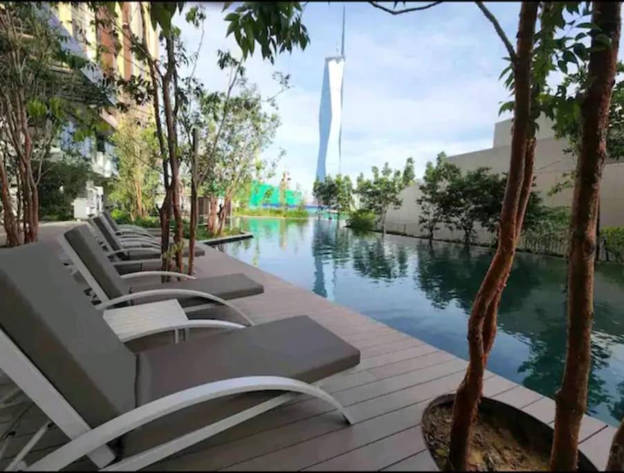 The Stylish 1BR With Gorgeous Infinity pool
