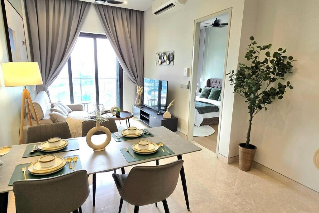 The Stylish 1BR With Gorgeous Infinity pool