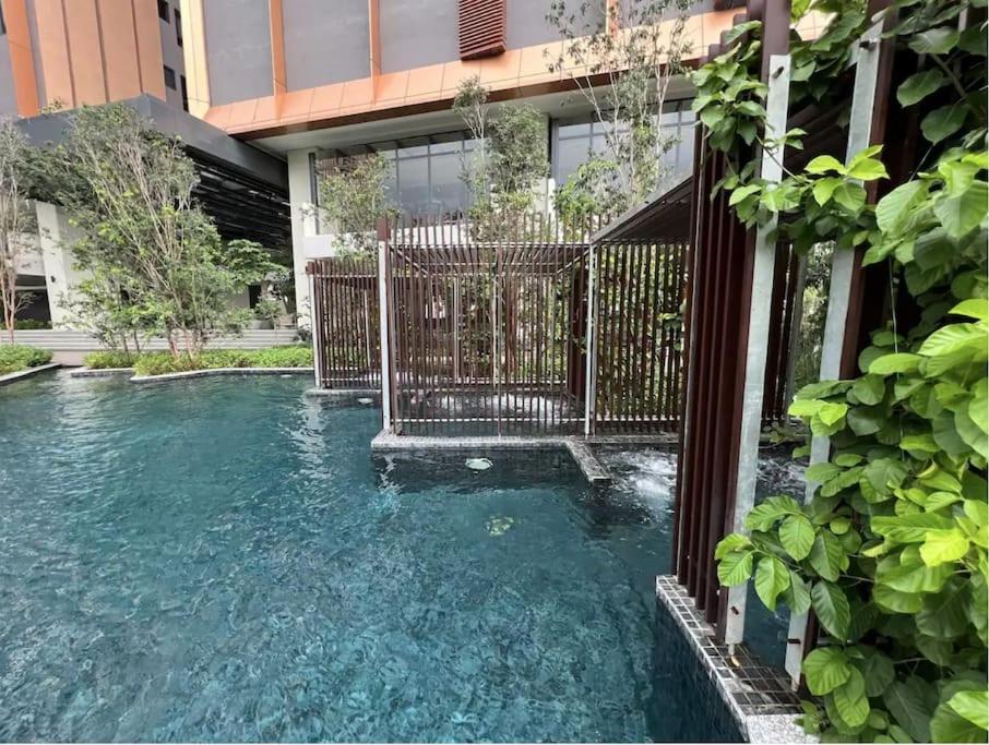 The Stylish 1BR With Gorgeous Infinity pool