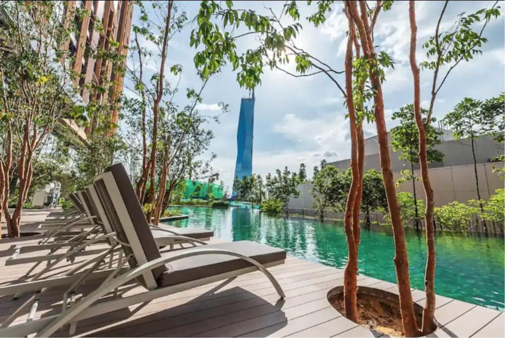 The Stylish 1BR With Gorgeous Infinity pool