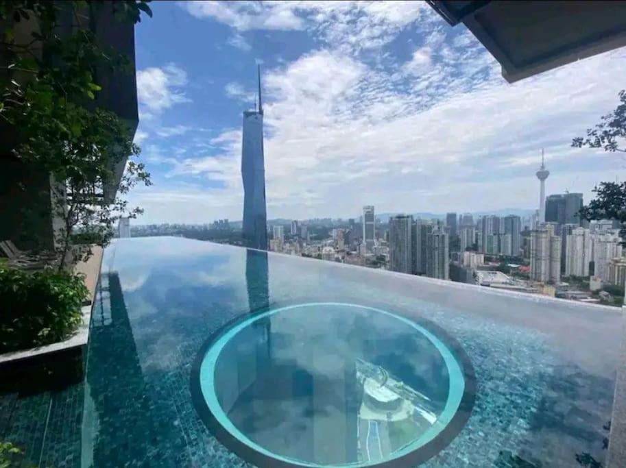 The Stylish 1BR With Gorgeous Infinity pool