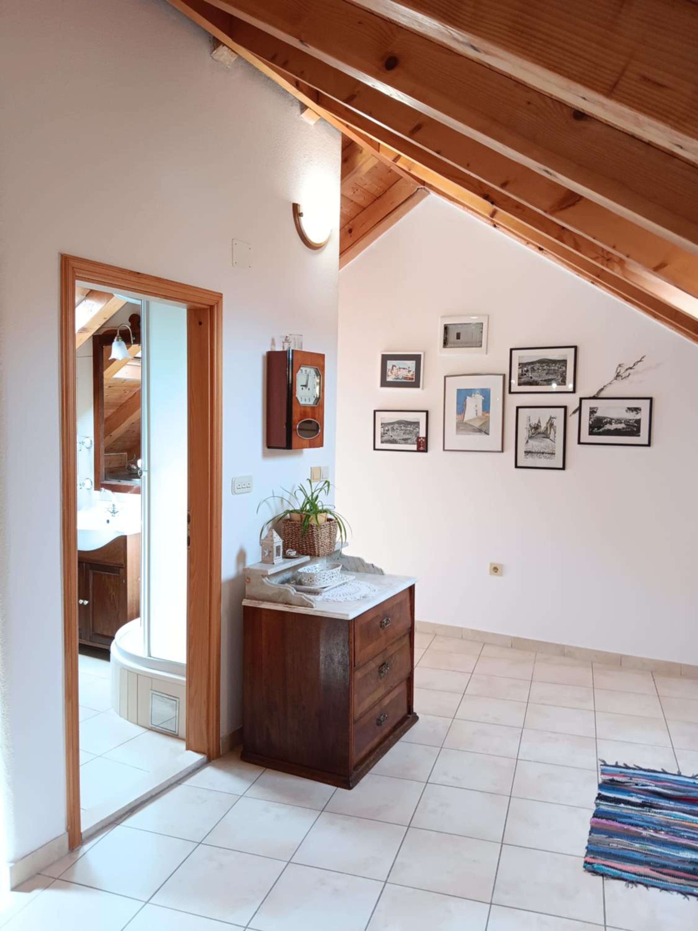 Guest House Lucijo