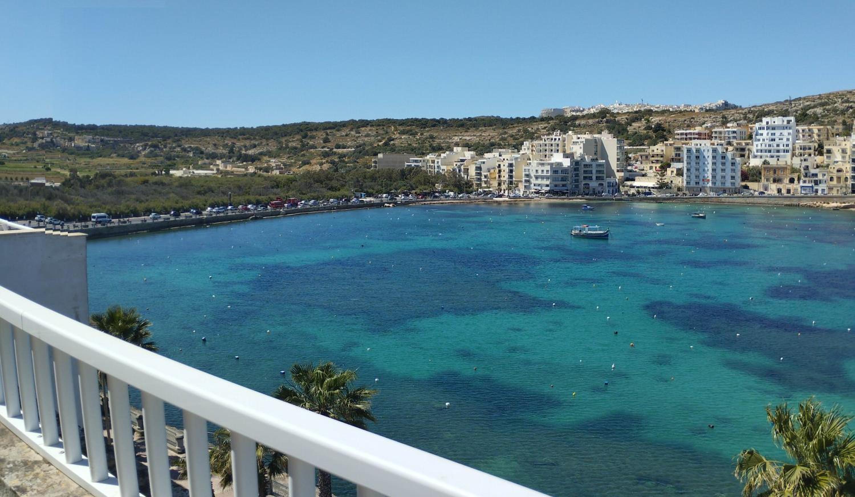 Blue Harbour Seafront with large terrace with panoramic sea views - by Getawaysmalta, photo 13
