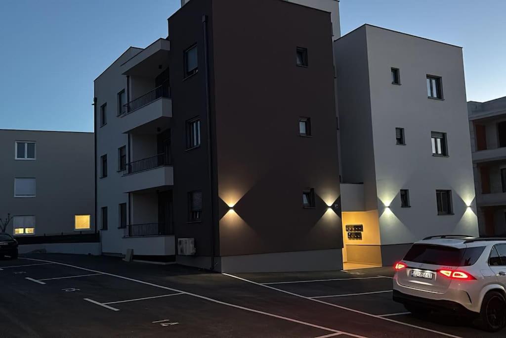 Apartment JOSIP