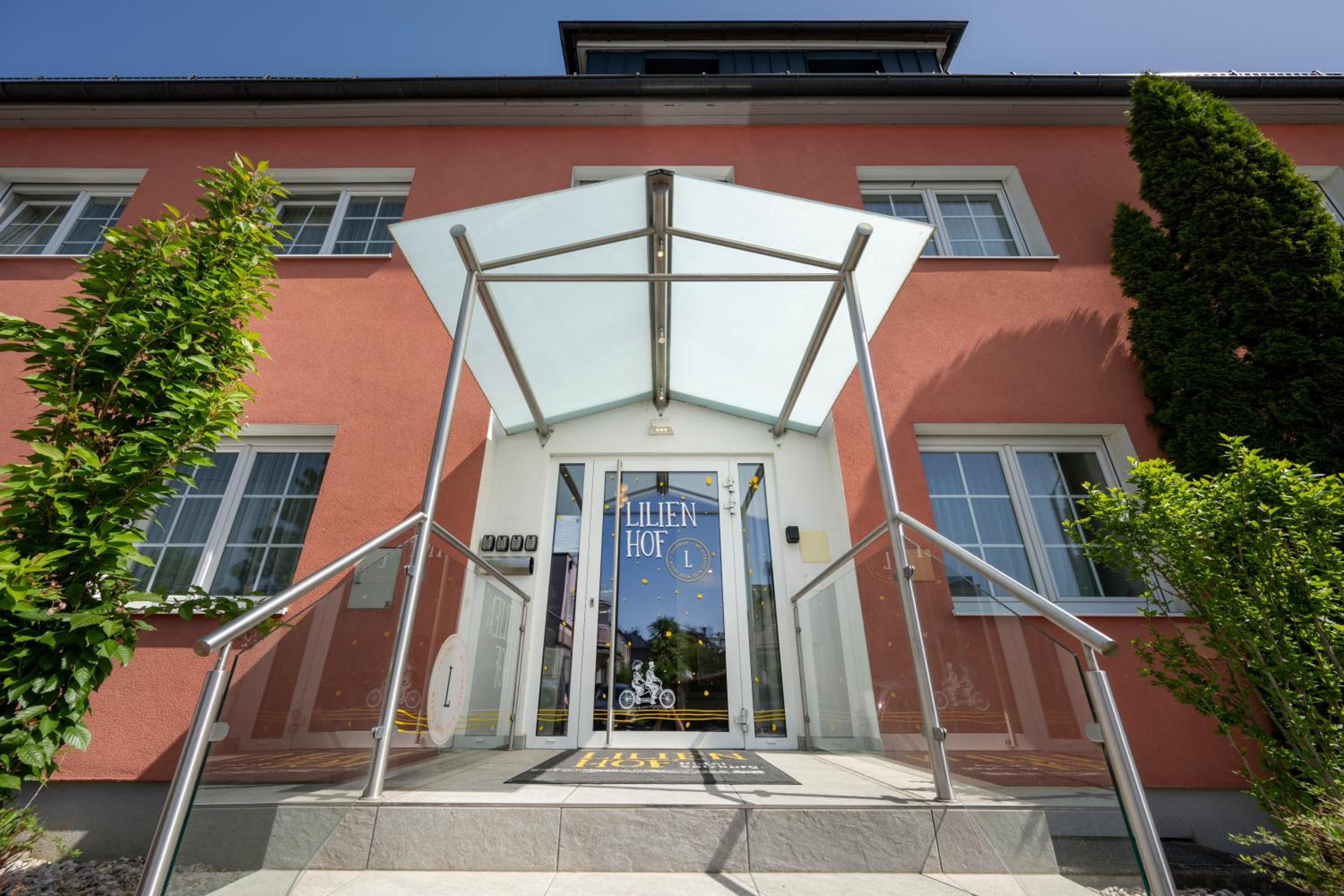 Hotel Salzburg Hotel Lilienhof - Image 1