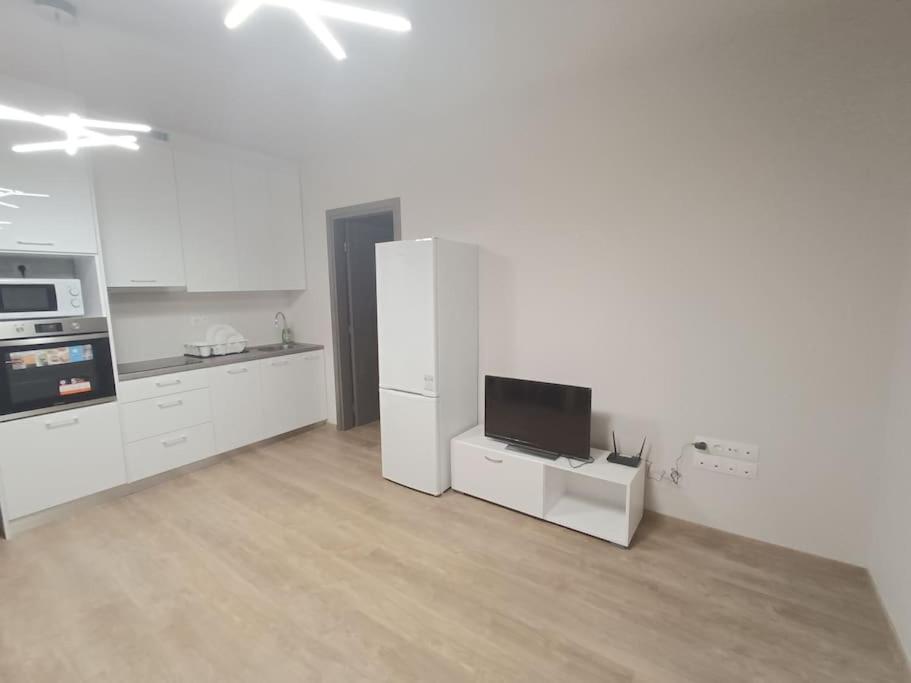 Elterra 7 Sunshine home