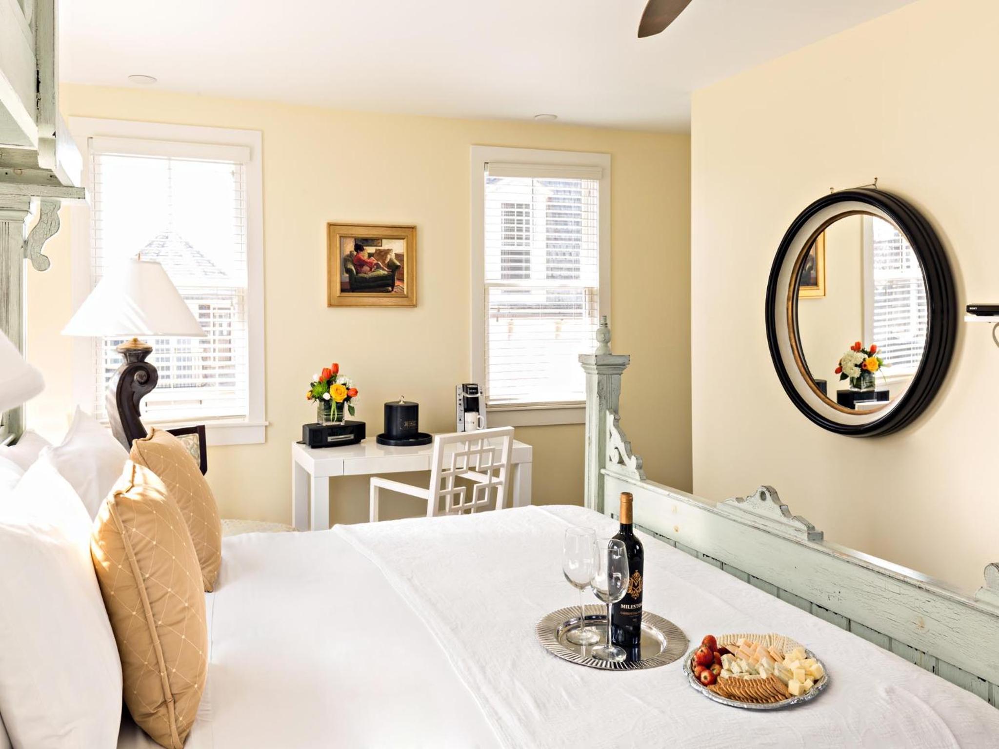Brass Key Guesthouse Adults Only