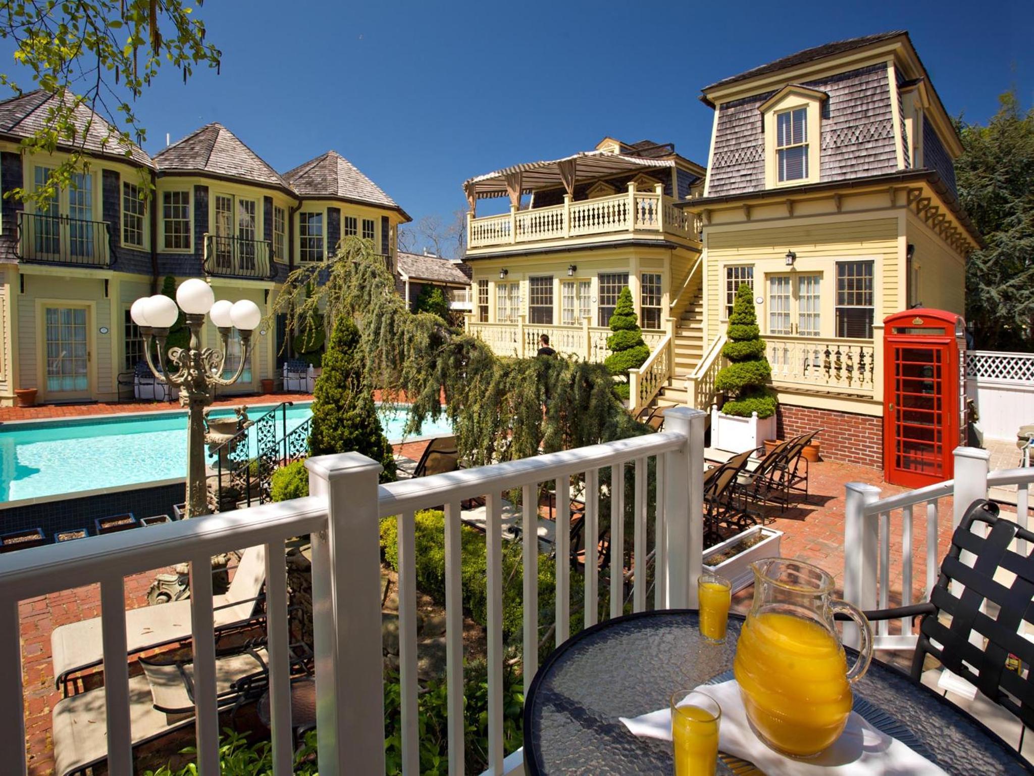 Brass Key Guesthouse Adults Only