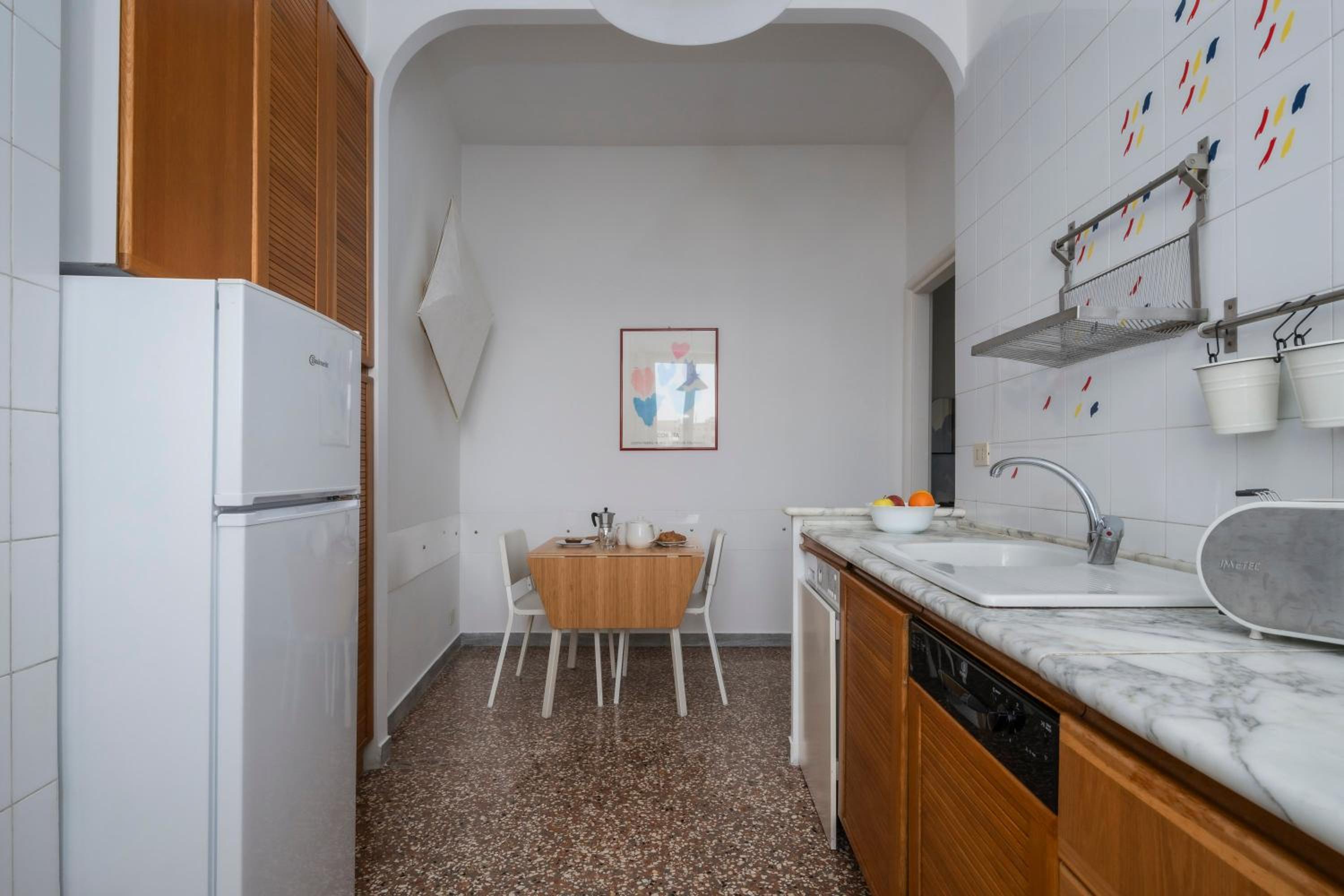 Vatican Zen House - Cale 05
