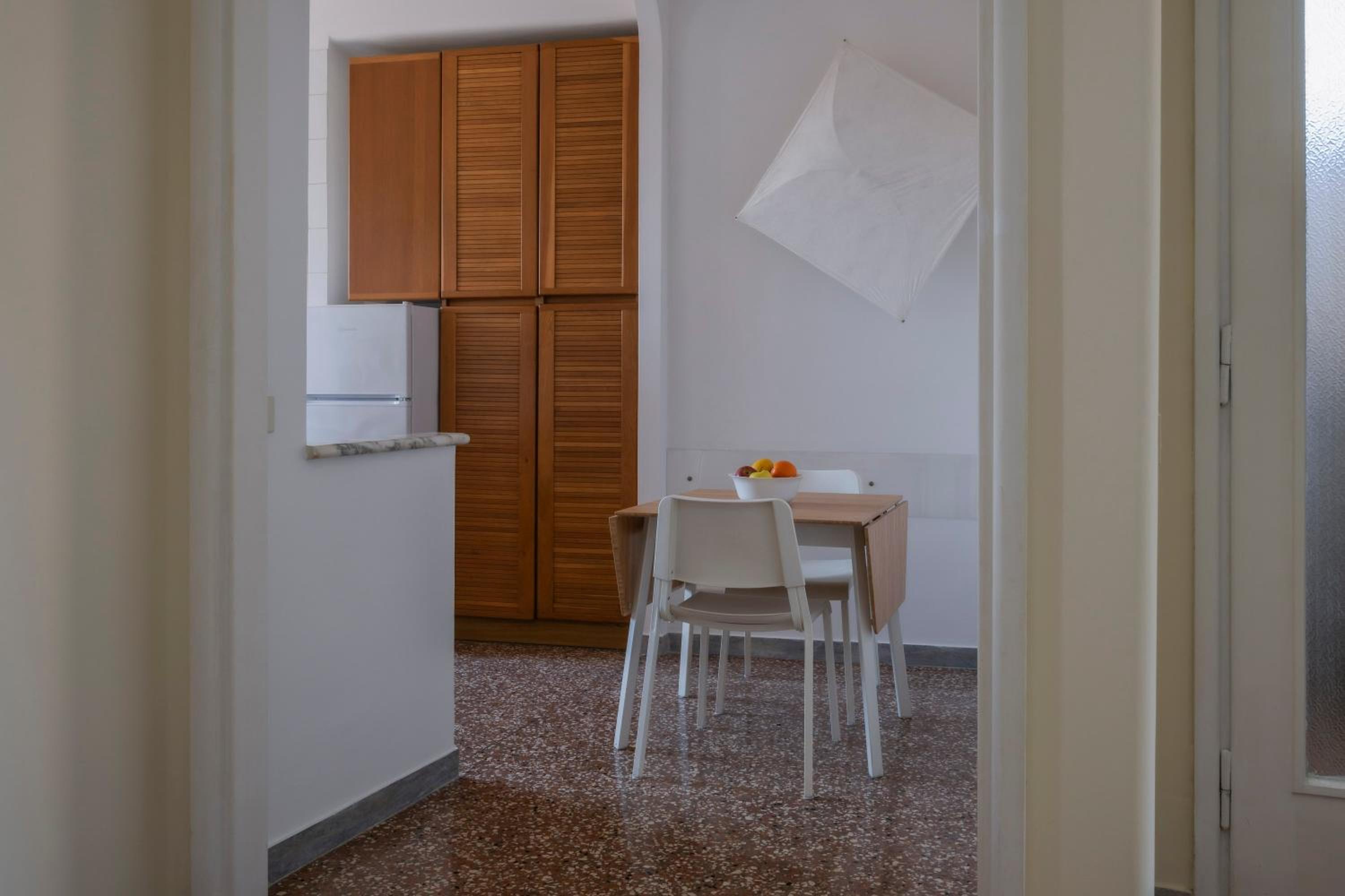 Vatican Zen House - Cale 05