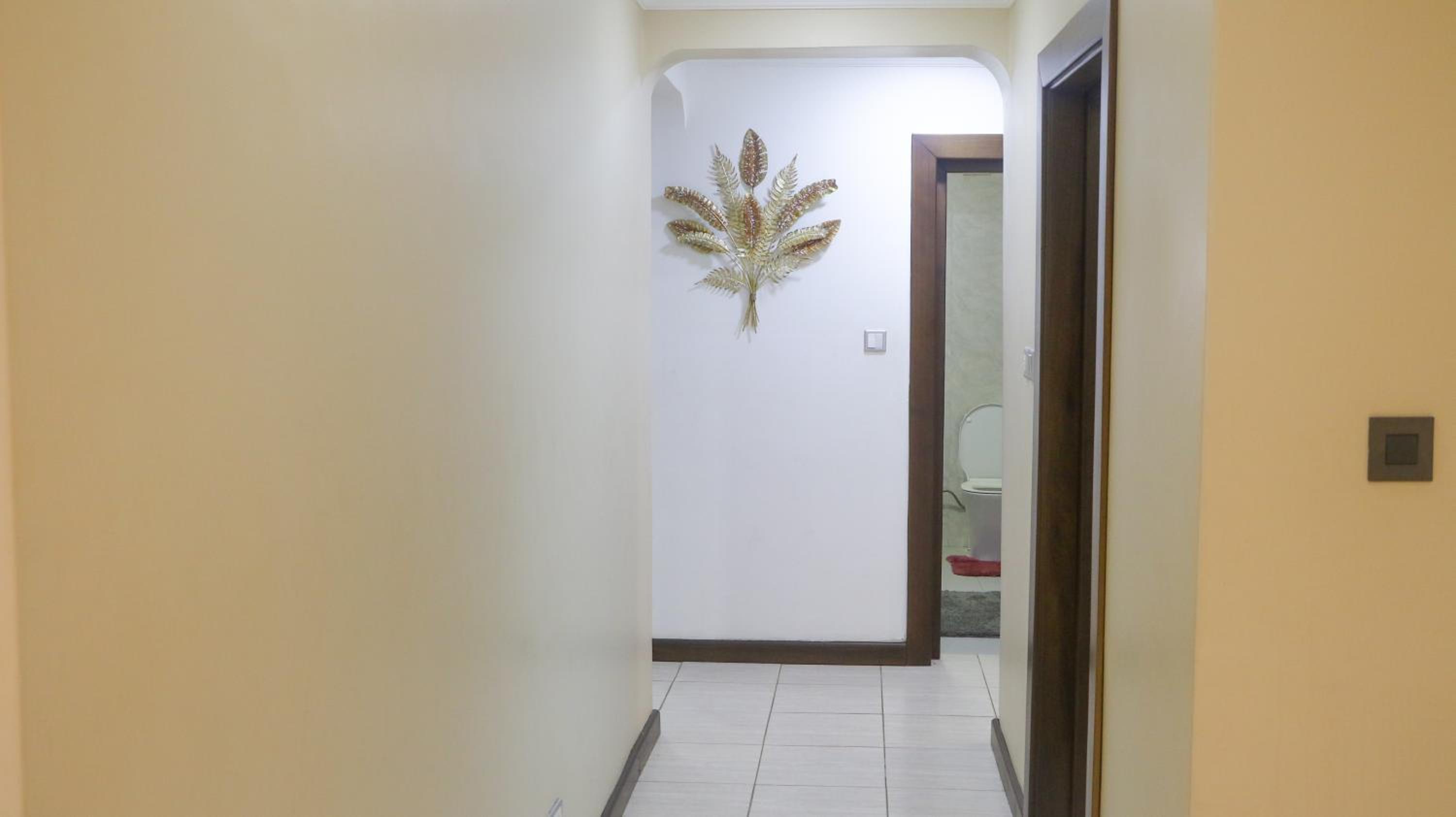 Palm Court Apartment