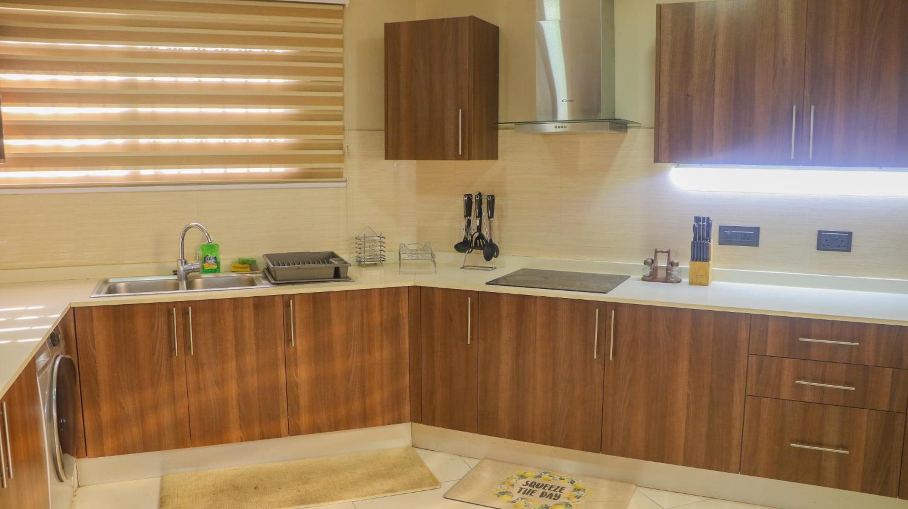 Palm Court Apartment