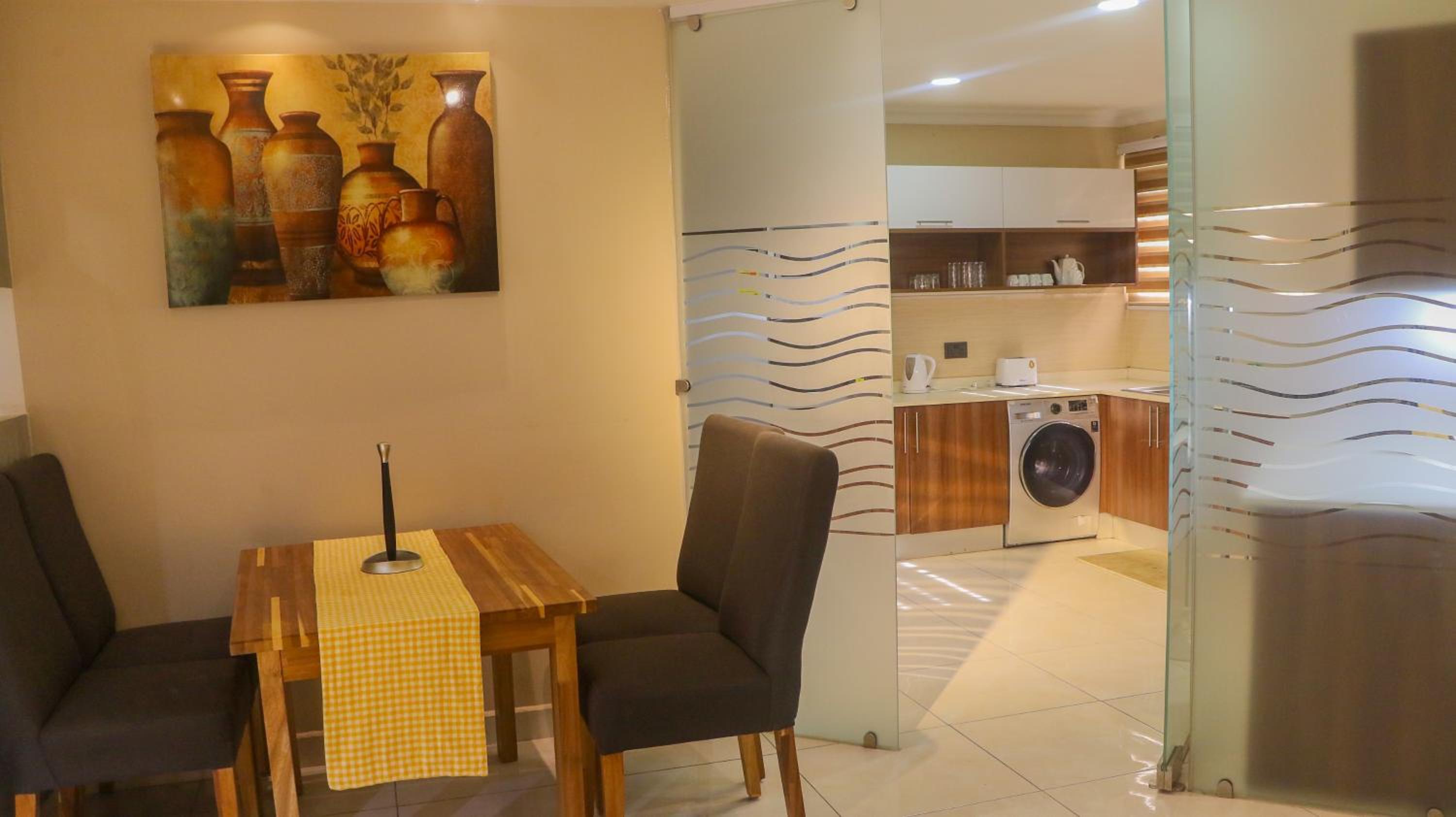Palm Court Apartment