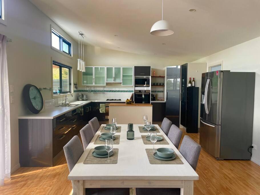 The Captain's Quarters - Orford Beach & Spa Retreat