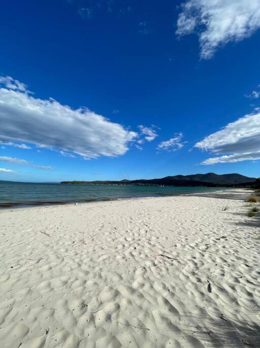 The Captain's Quarters - Orford Beach & Spa Retreat