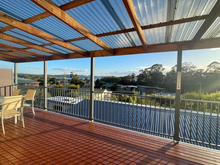 The Captain's Quarters - Orford Beach & Spa Retreat