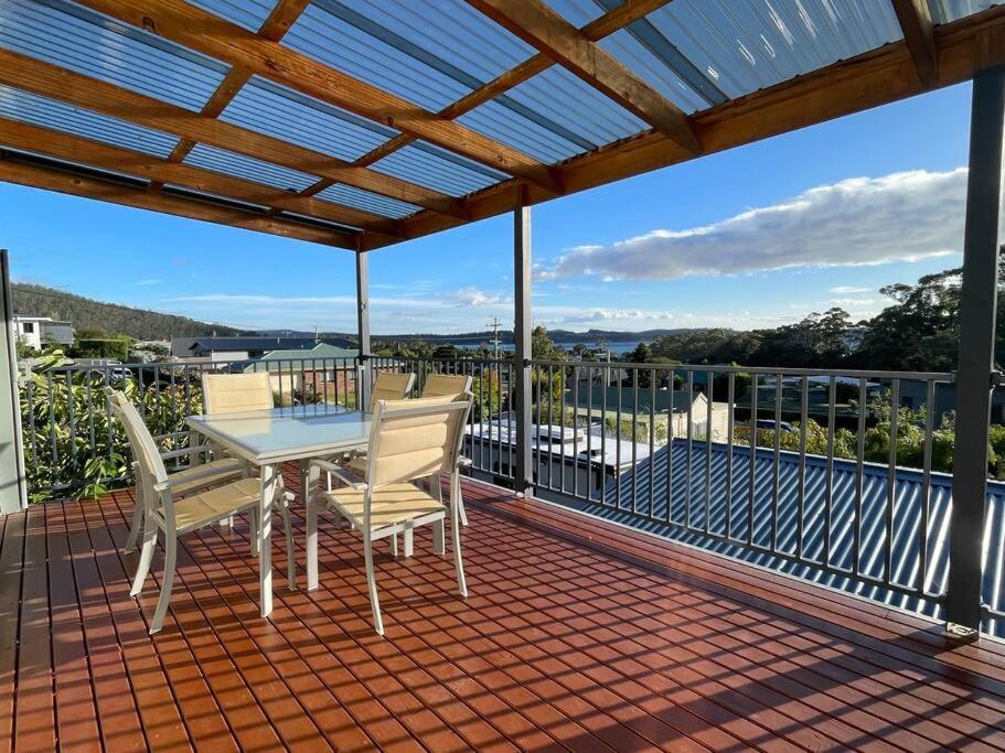 The Captain's Quarters - Orford Beach & Spa Retreat
