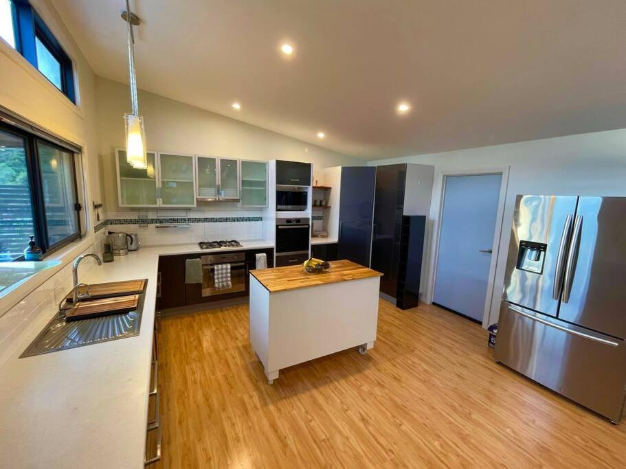 The Captain's Quarters - Orford Beach & Spa Retreat