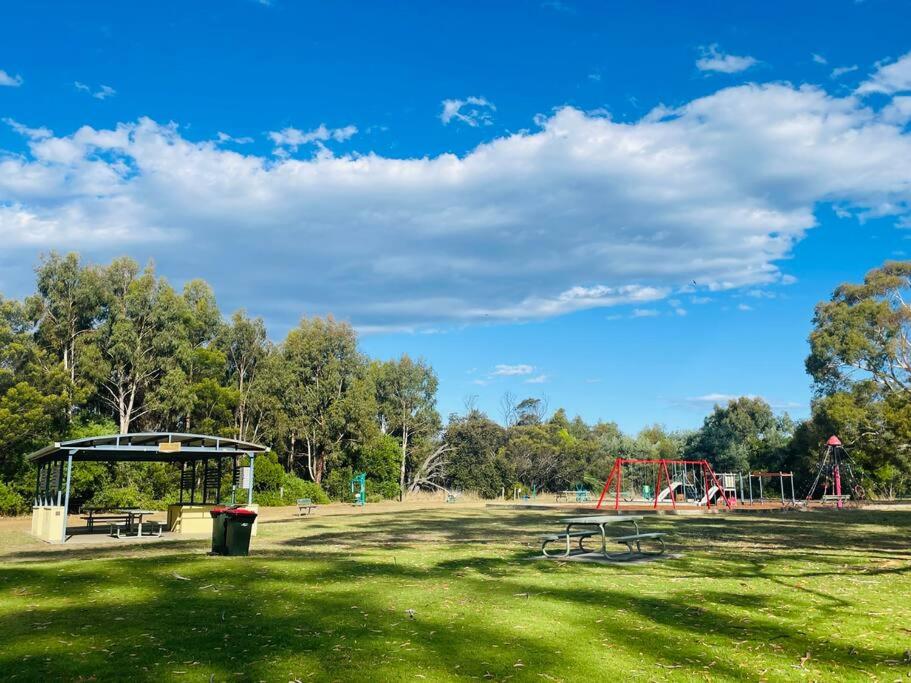 The Captain's Quarters - Orford Beach & Spa Retreat