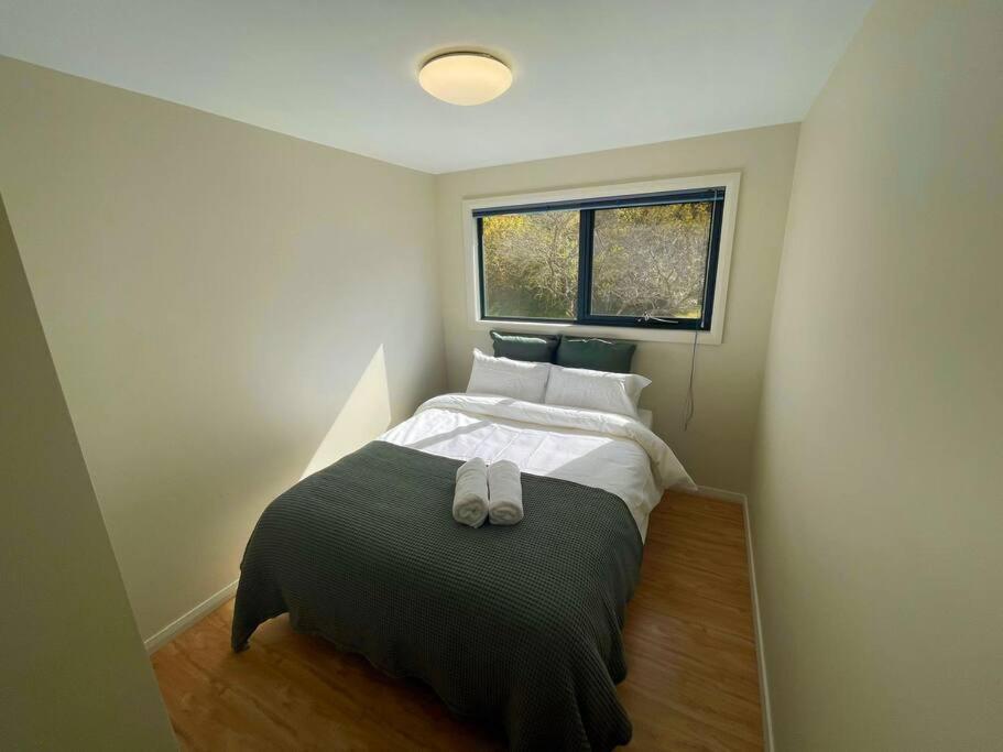 The Captain's Quarters - Orford Beach & Spa Retreat