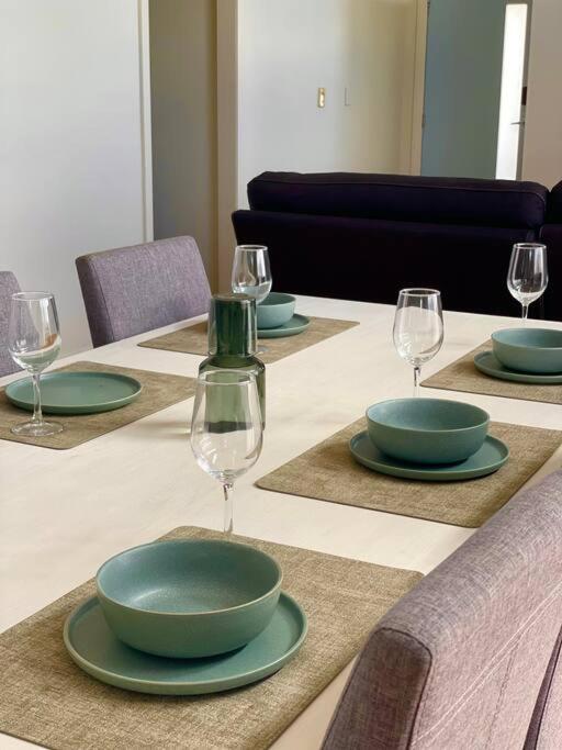 The Captain's Quarters - Orford Beach & Spa Retreat