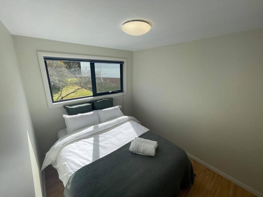 The Captain's Quarters - Orford Beach & Spa Retreat