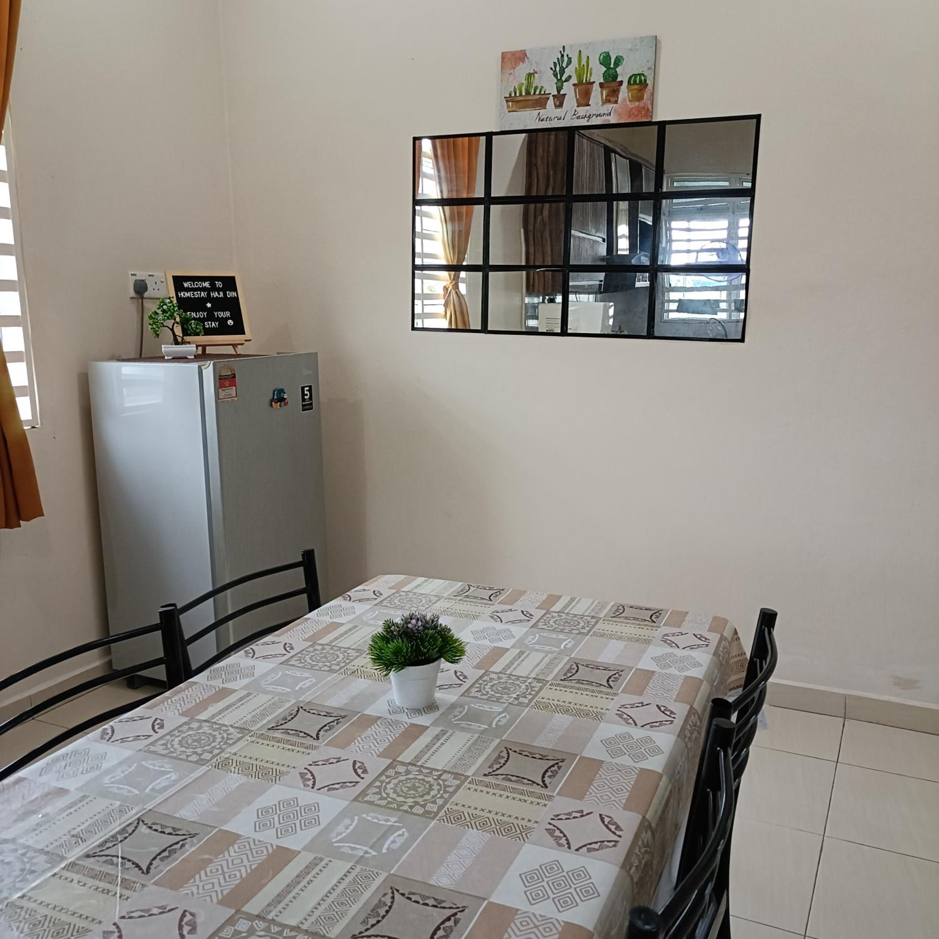 Homestay Haji Din Tronoh Perak photo 3