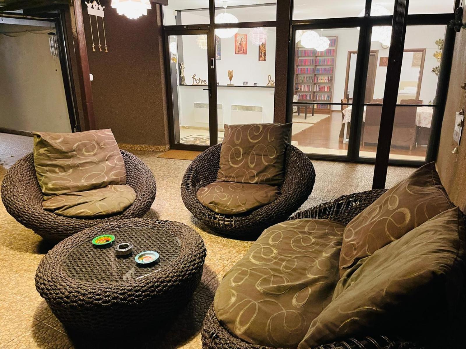 lounge