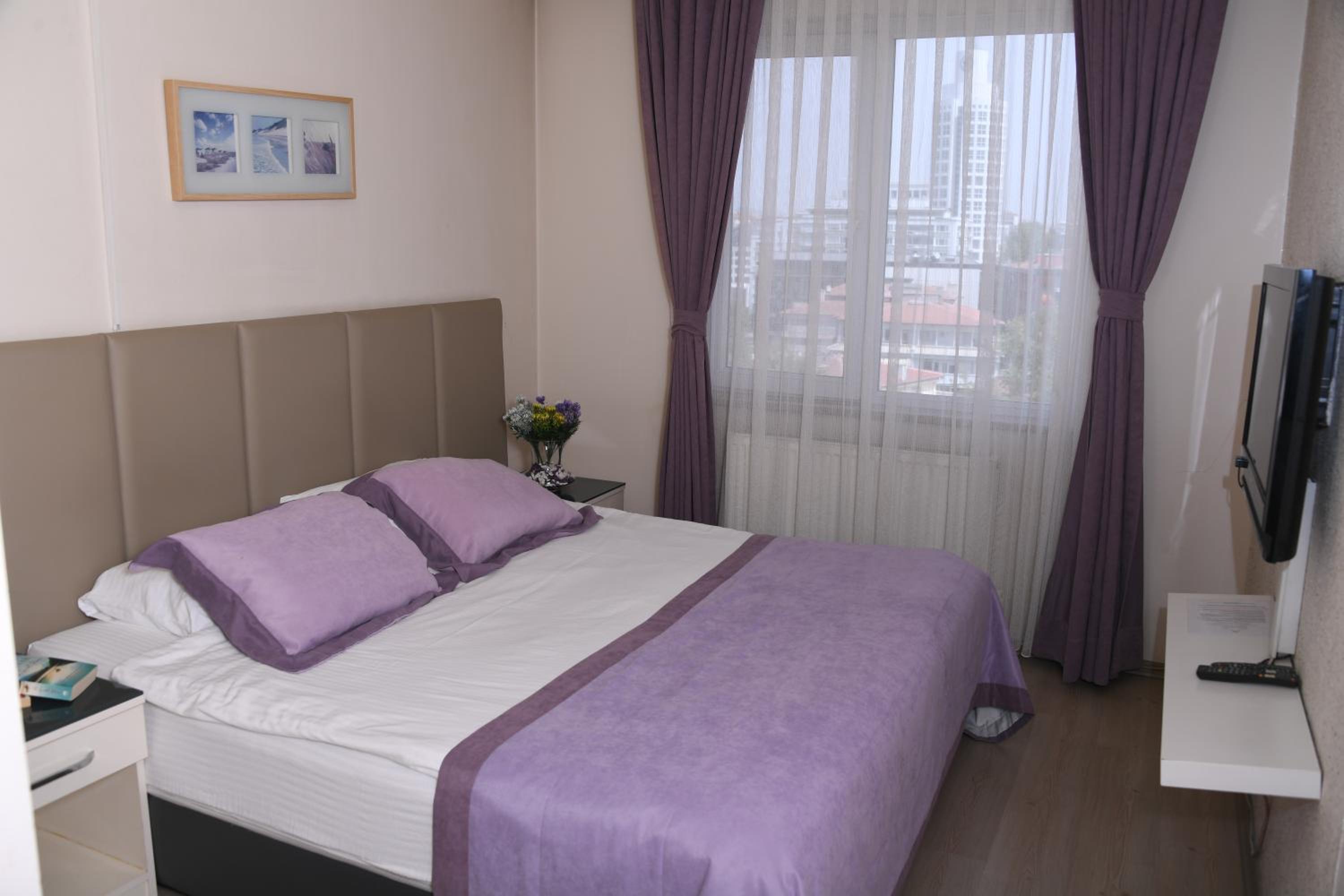 A Hotels & Suite - Image 34