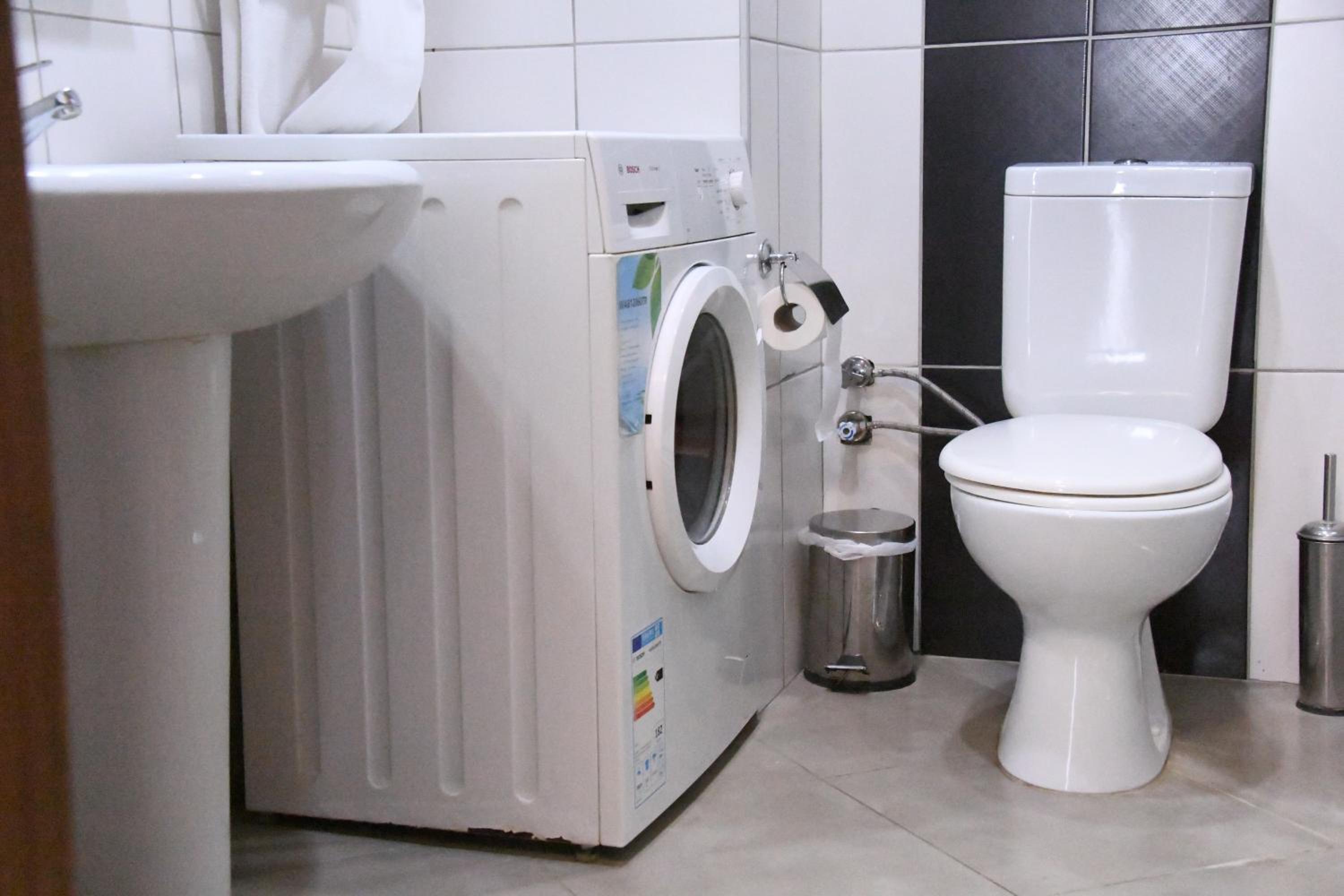 A Hotels & Suite - Image 35