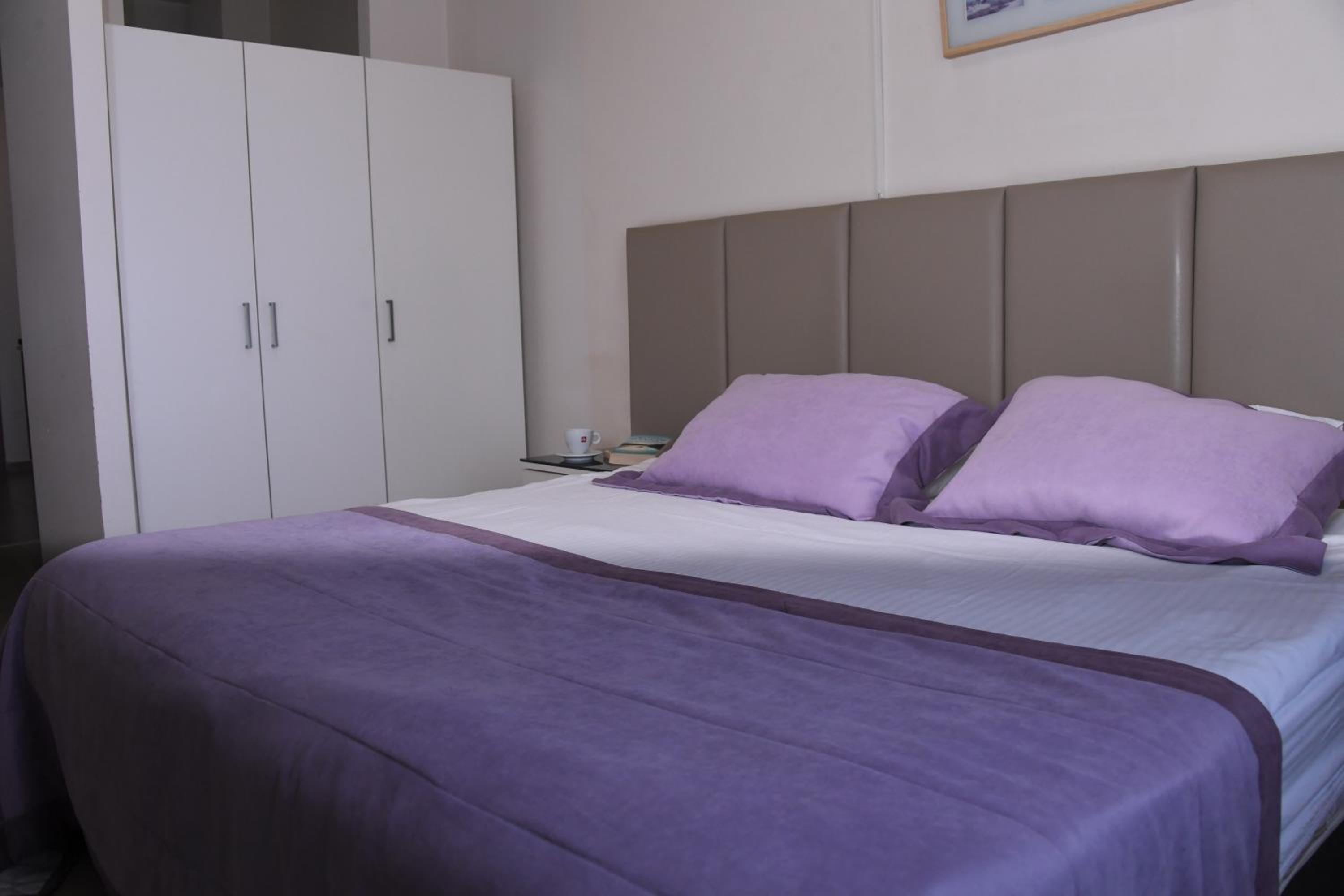 A Hotels & Suite - Image 32