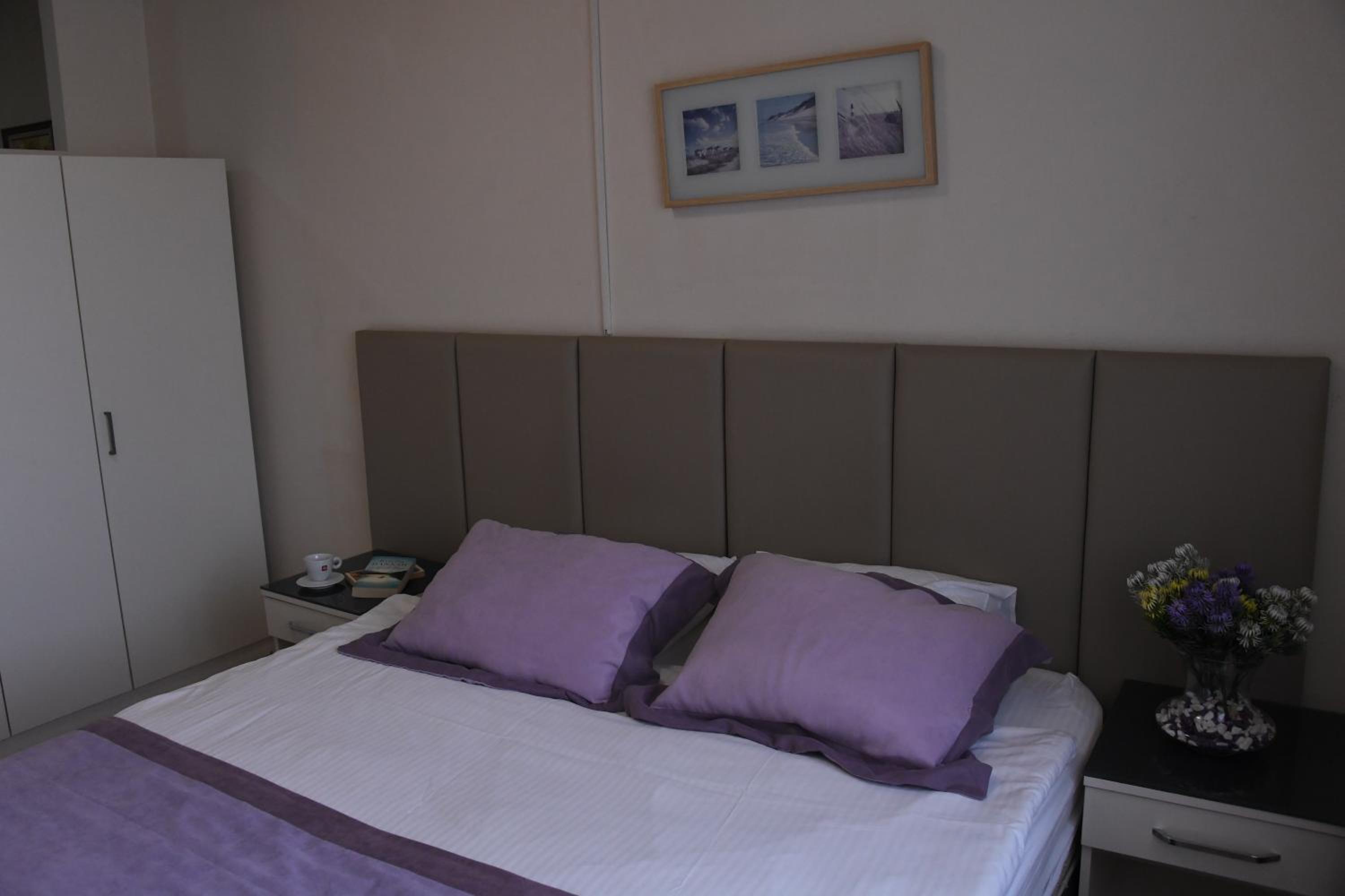 A Hotels & Suite - Image 52