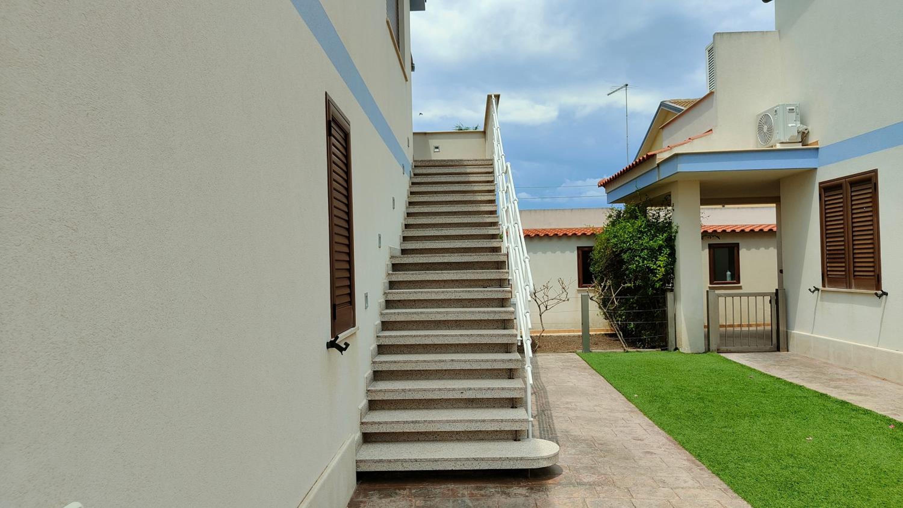 Photo 46