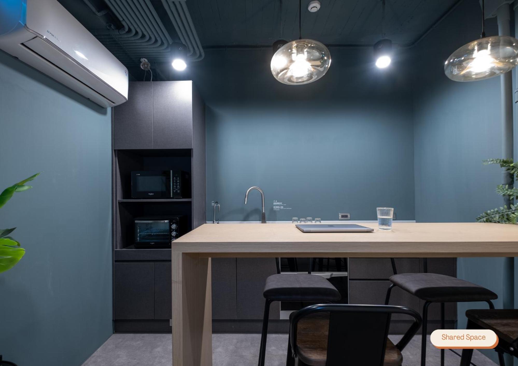 Lin Apartments by Olala Homes