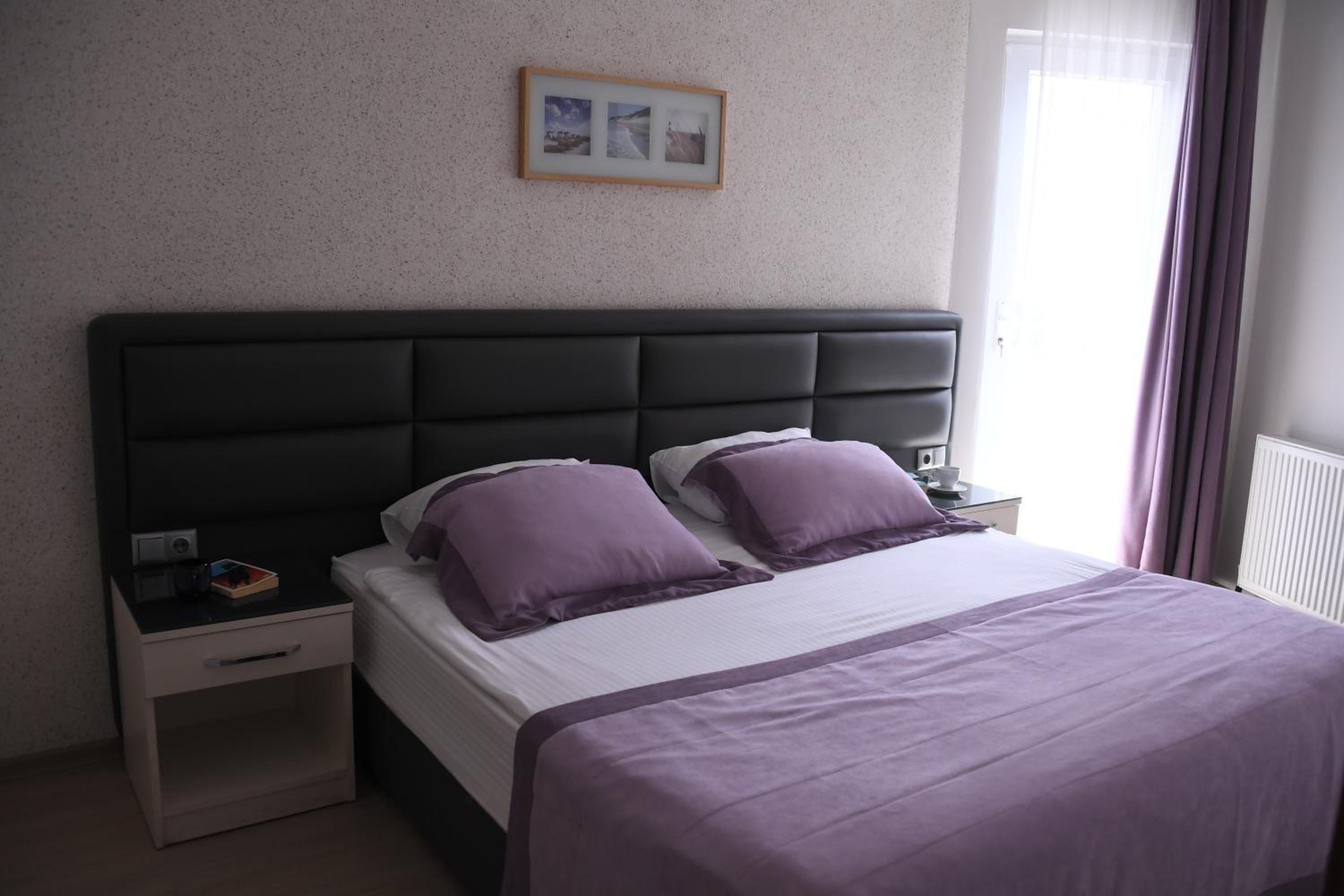 A Hotels & Suite - Image 59