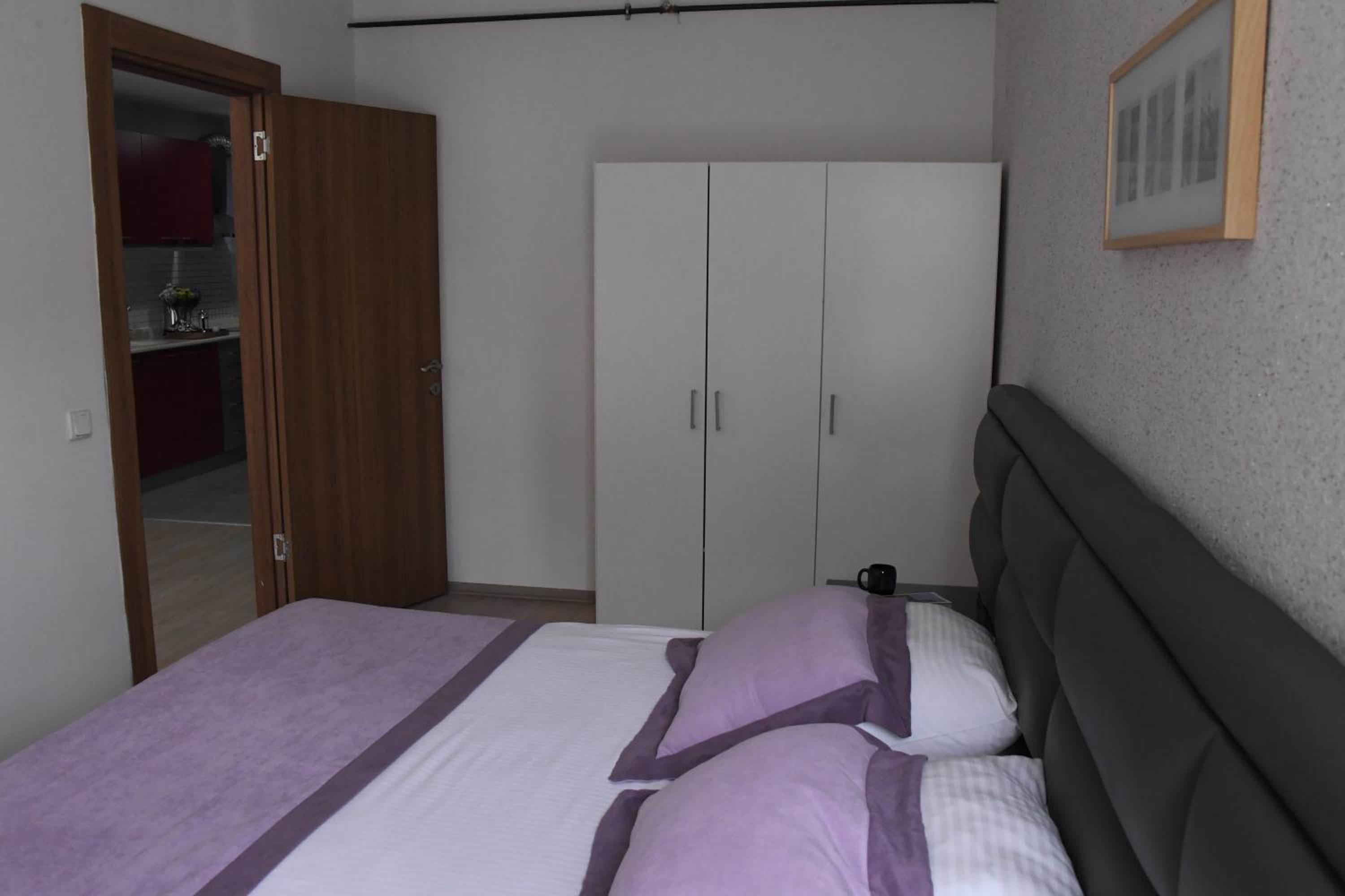 A Hotels & Suite - Image 56