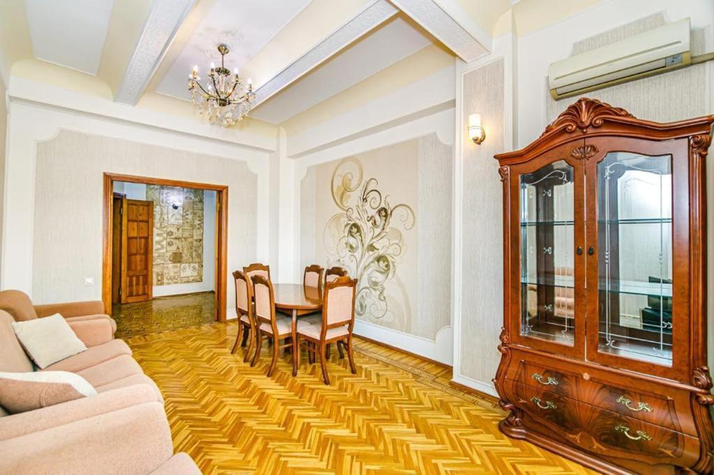 Pro Lux apartment