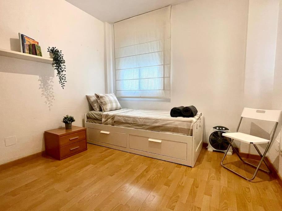 Family Holiday Apartment, Torremolinos