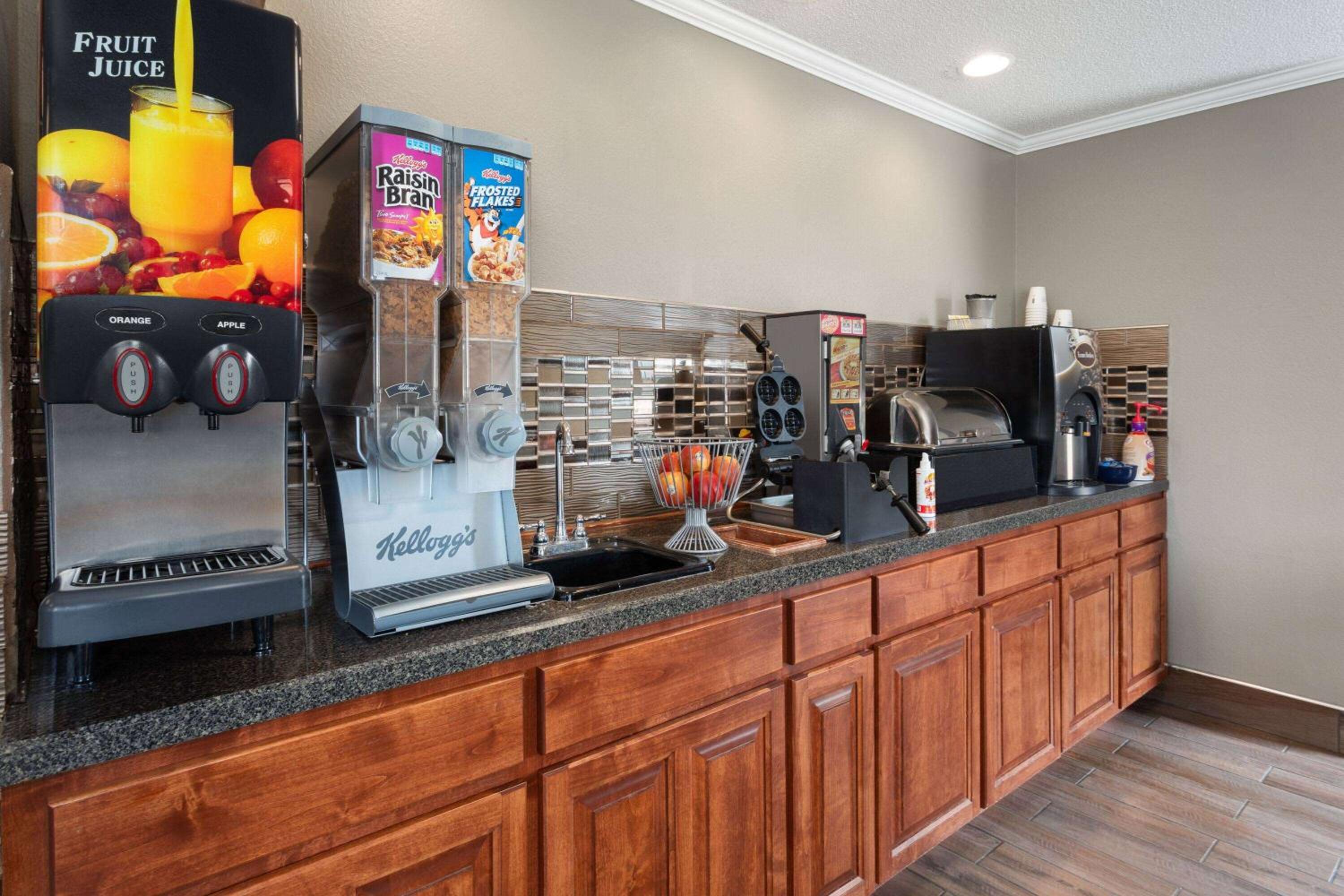 Ogallala Vacations - Days Inn by Wyndham Ogallala - Property Image 2