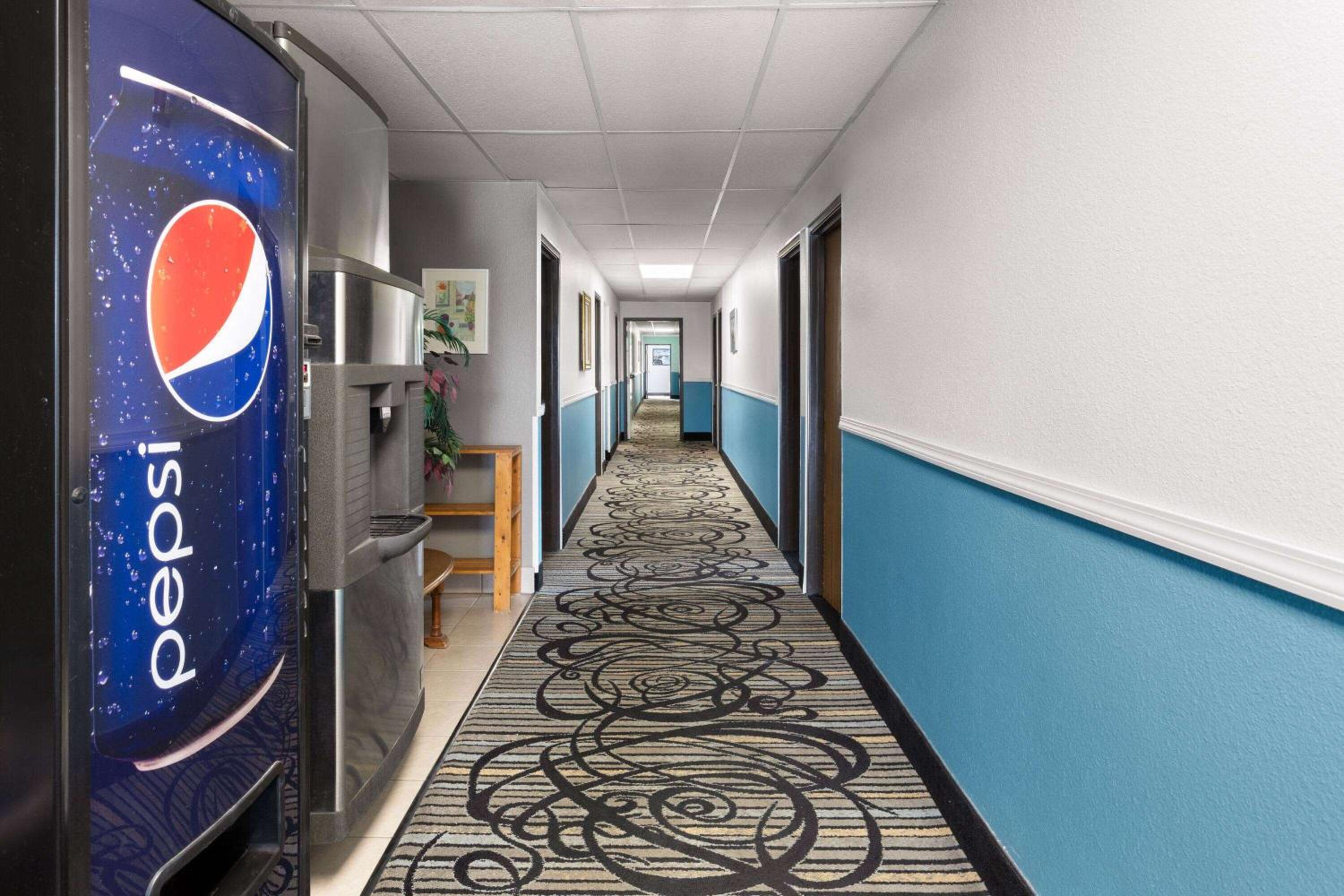 Ogallala Vacations - Days Inn by Wyndham Ogallala - Property Image 14
