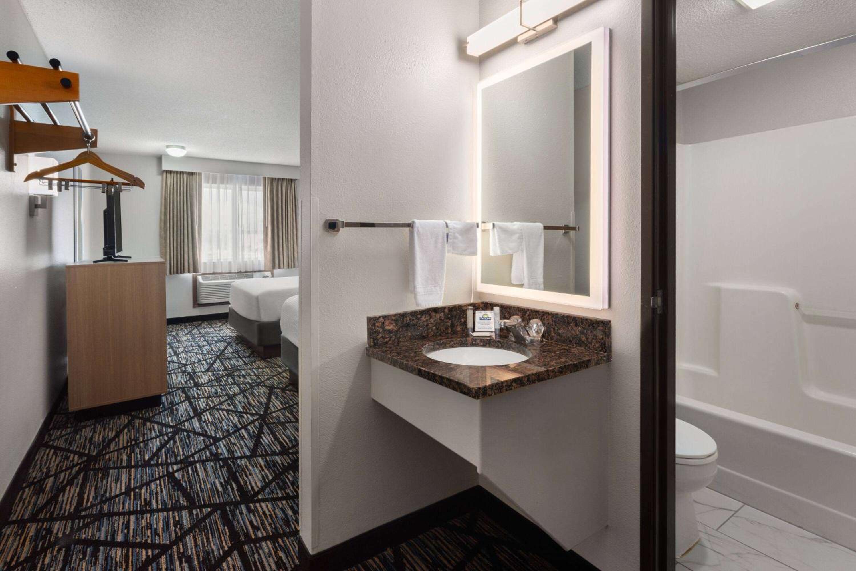 Ogallala Vacations - Days Inn by Wyndham Ogallala - Property Image 22