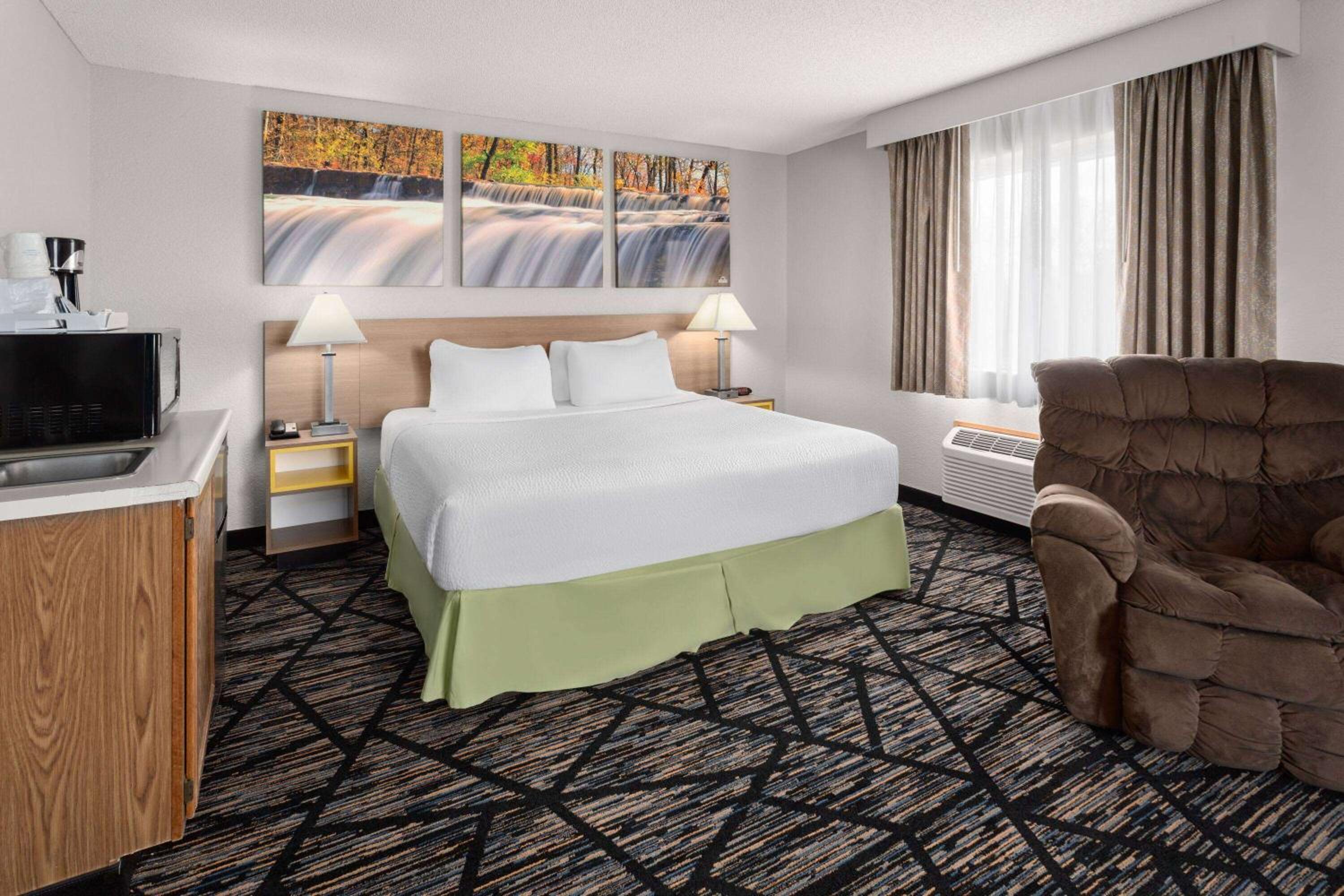 Ogallala Vacations - Days Inn by Wyndham Ogallala - Property Image 28