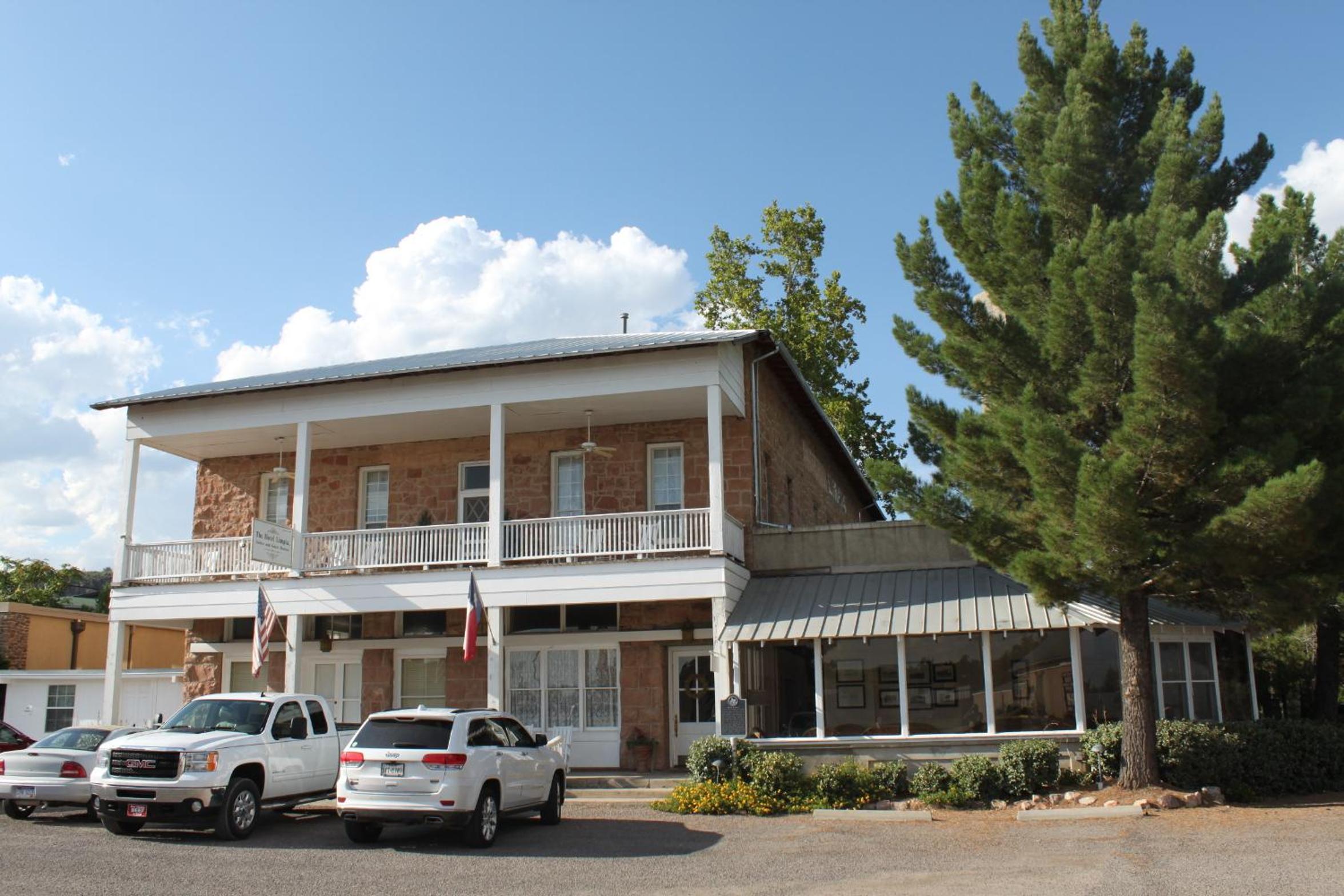 Alpine Vacations - The Hotel Limpia - Property Image 1