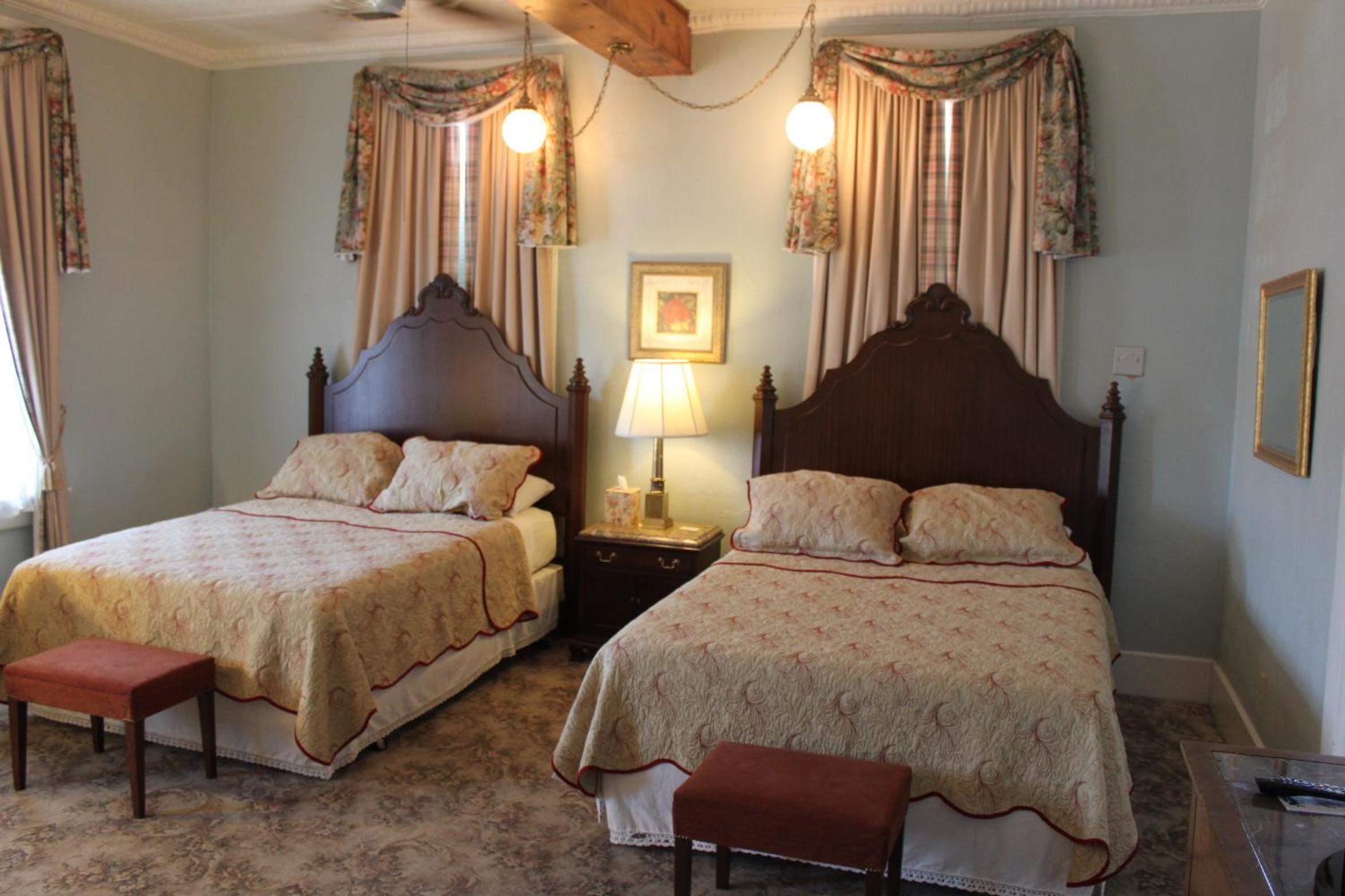 The Hotel Limpia - Property Image 4