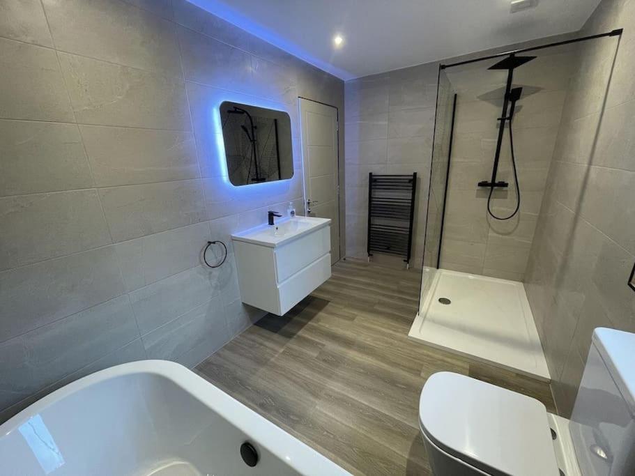 Blue Fire - Luxury Lodge - Hot Tub - Stunning View - The Etive Estate