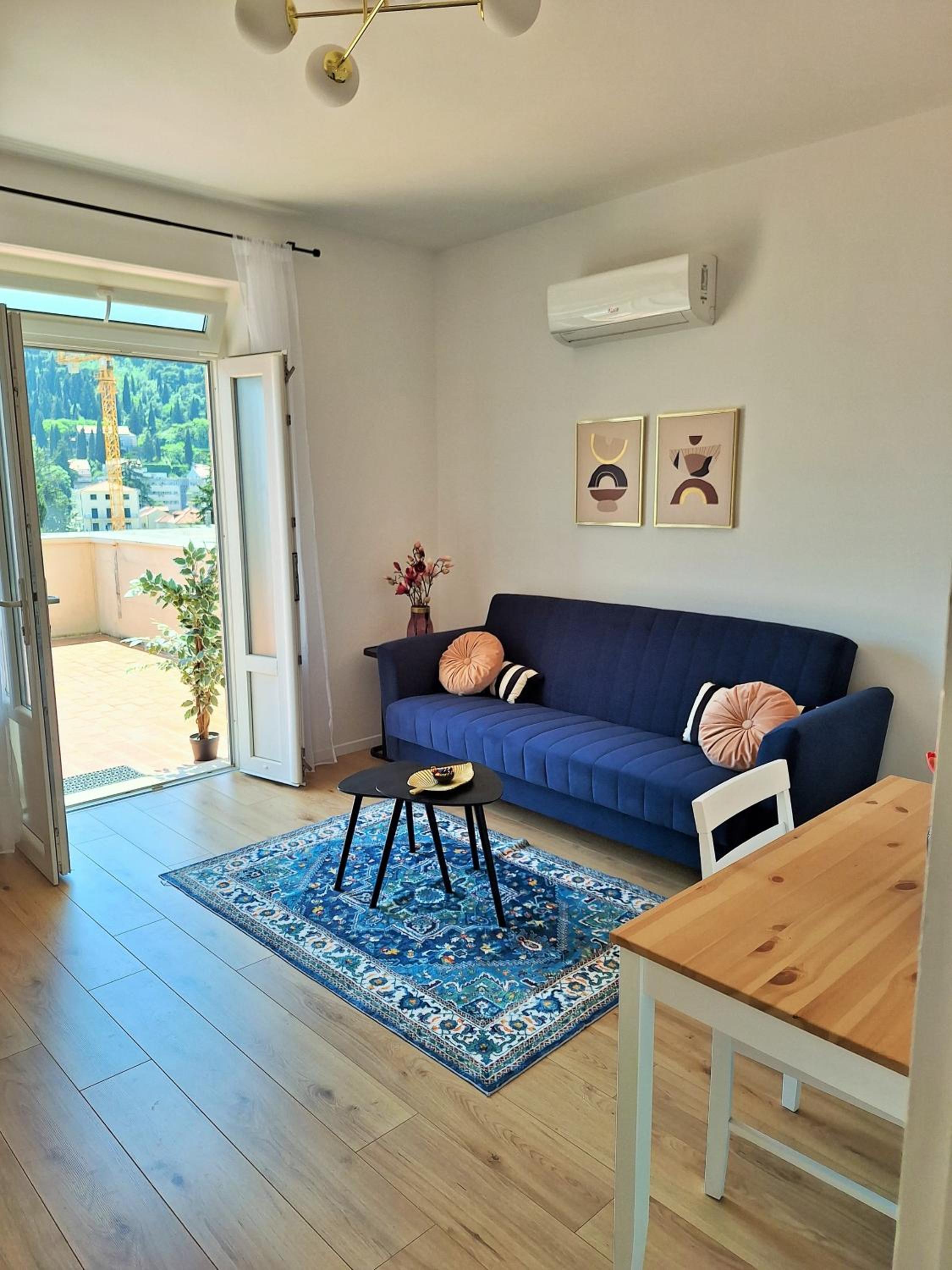 Blue Promenade Apartments