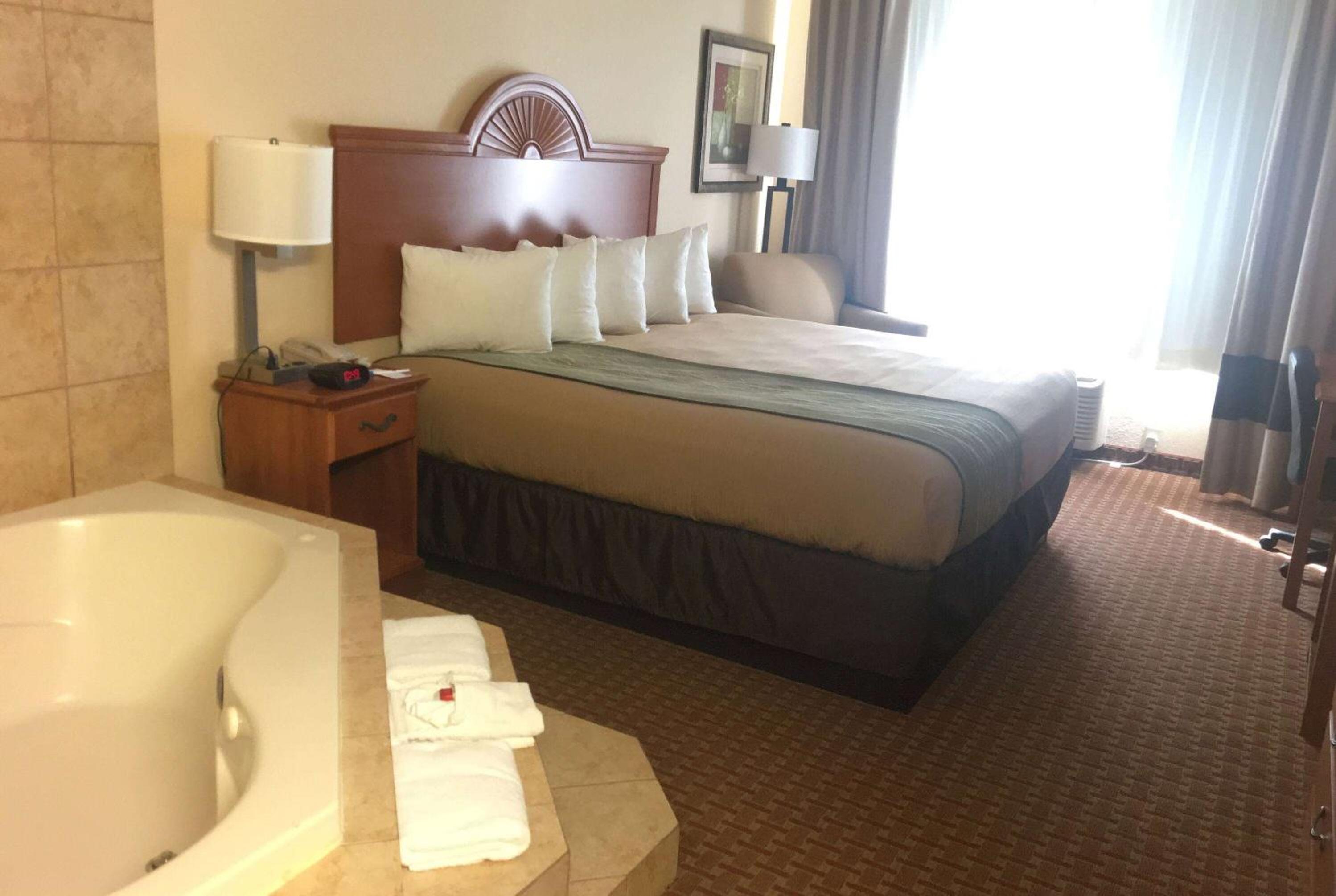 Super 8 by Wyndham Great Bend view 2
