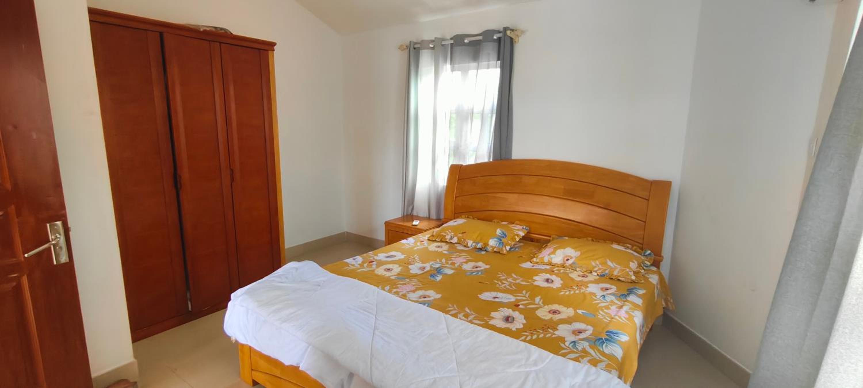 Lassys Villa view 3