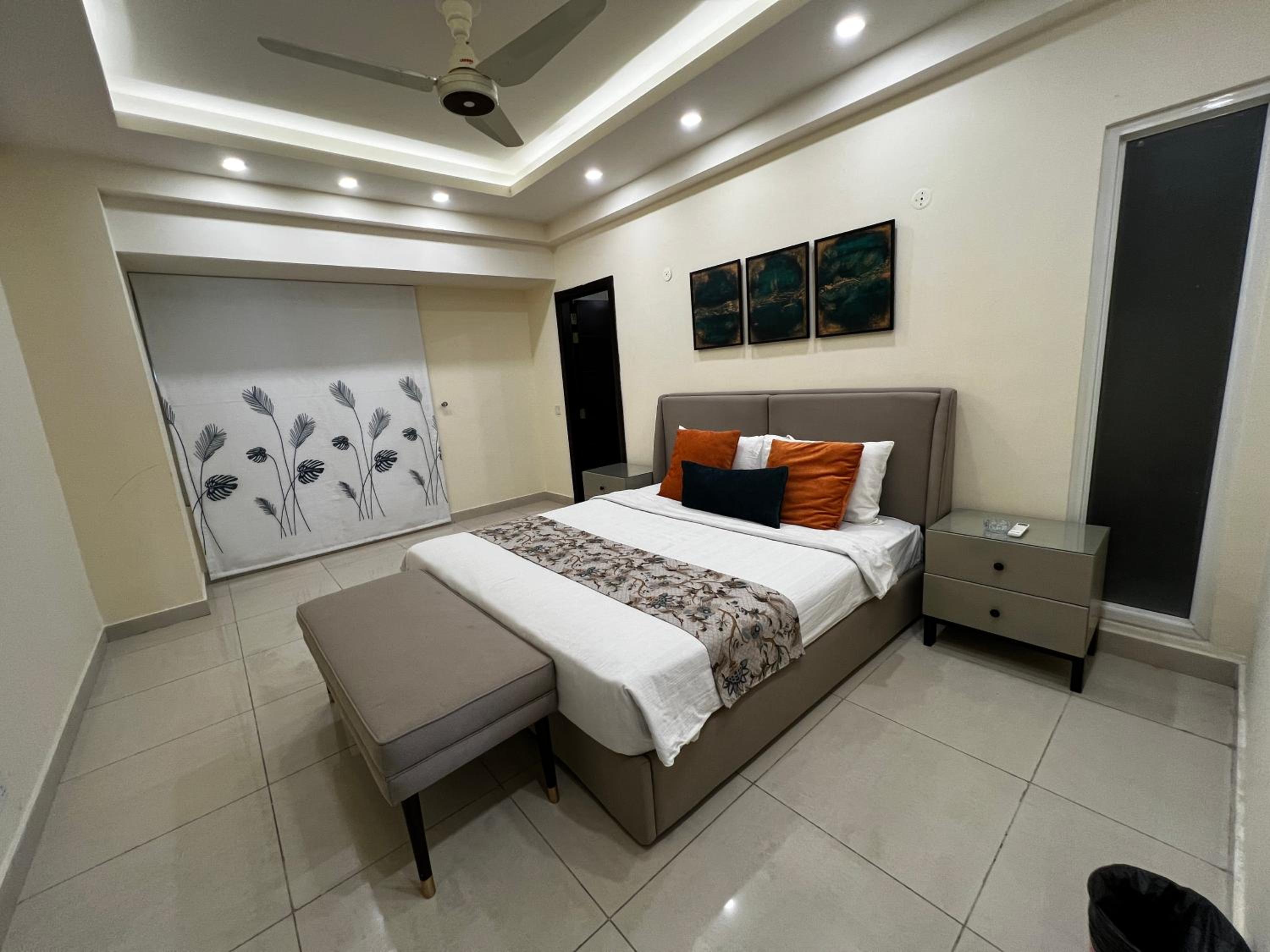 Elisium mall